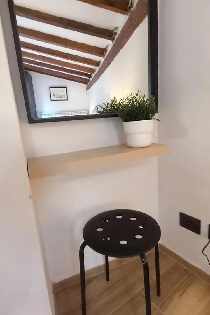 아파트 Tuscan Loft - 7 Guests With Patio 피렌체 이탈리아